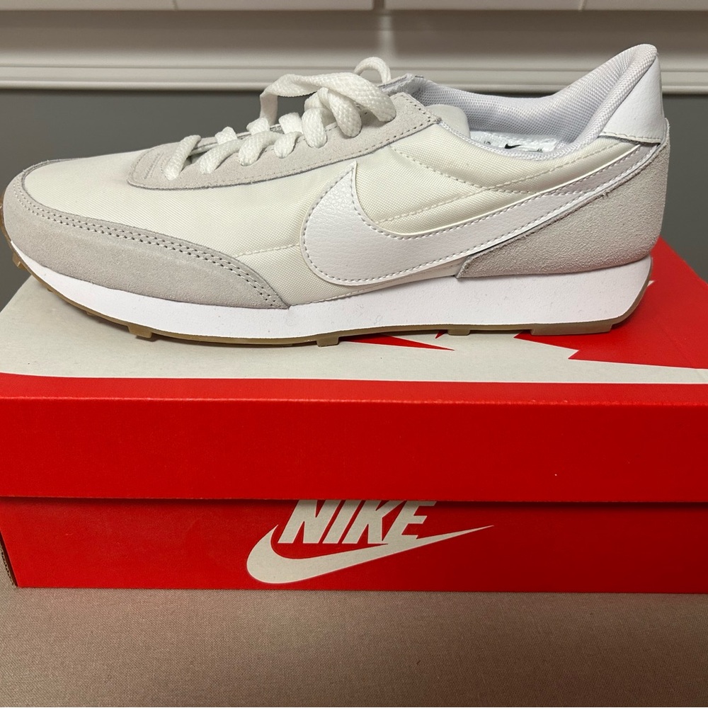 Nike Women’s Daybreak Sneakers